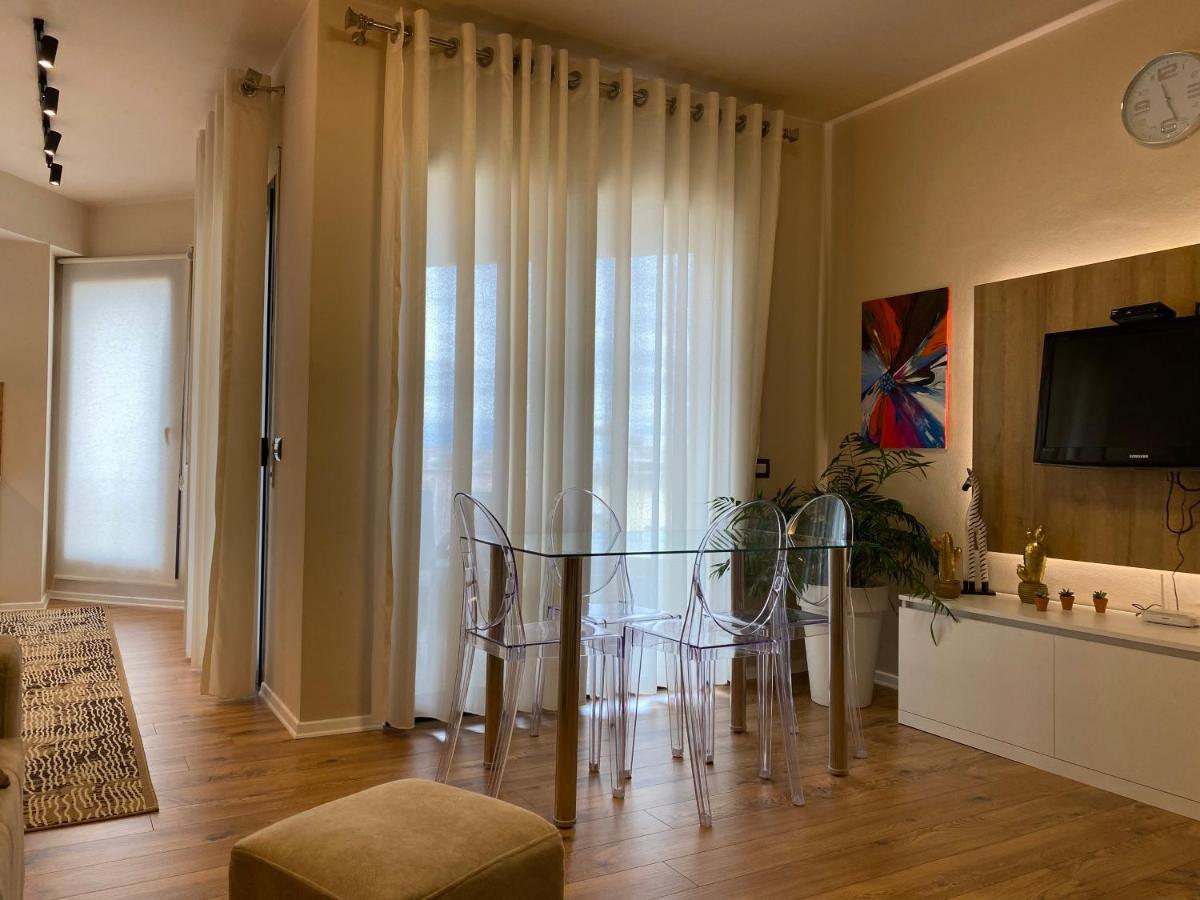 Nemis Apartments In The Centre Of Tirana Four Free Parking Eksteriør billede