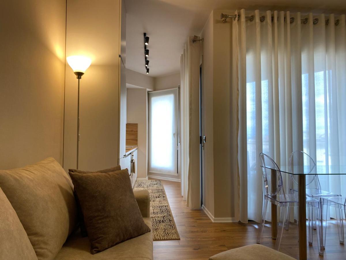 Nemis Apartments In The Centre Of Tirana Four Free Parking Eksteriør billede