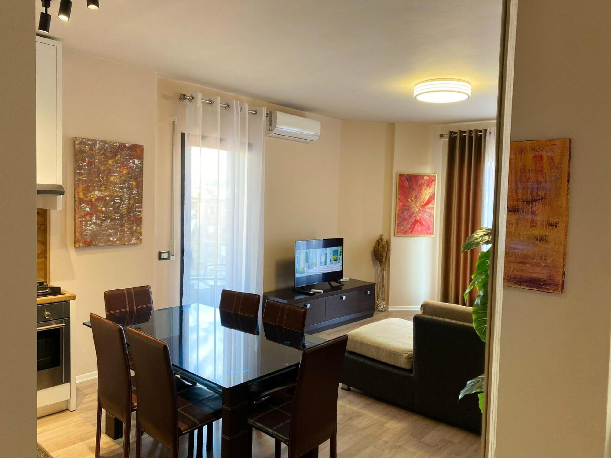 Nemis Apartments In The Centre Of Tirana Four Free Parking Eksteriør billede