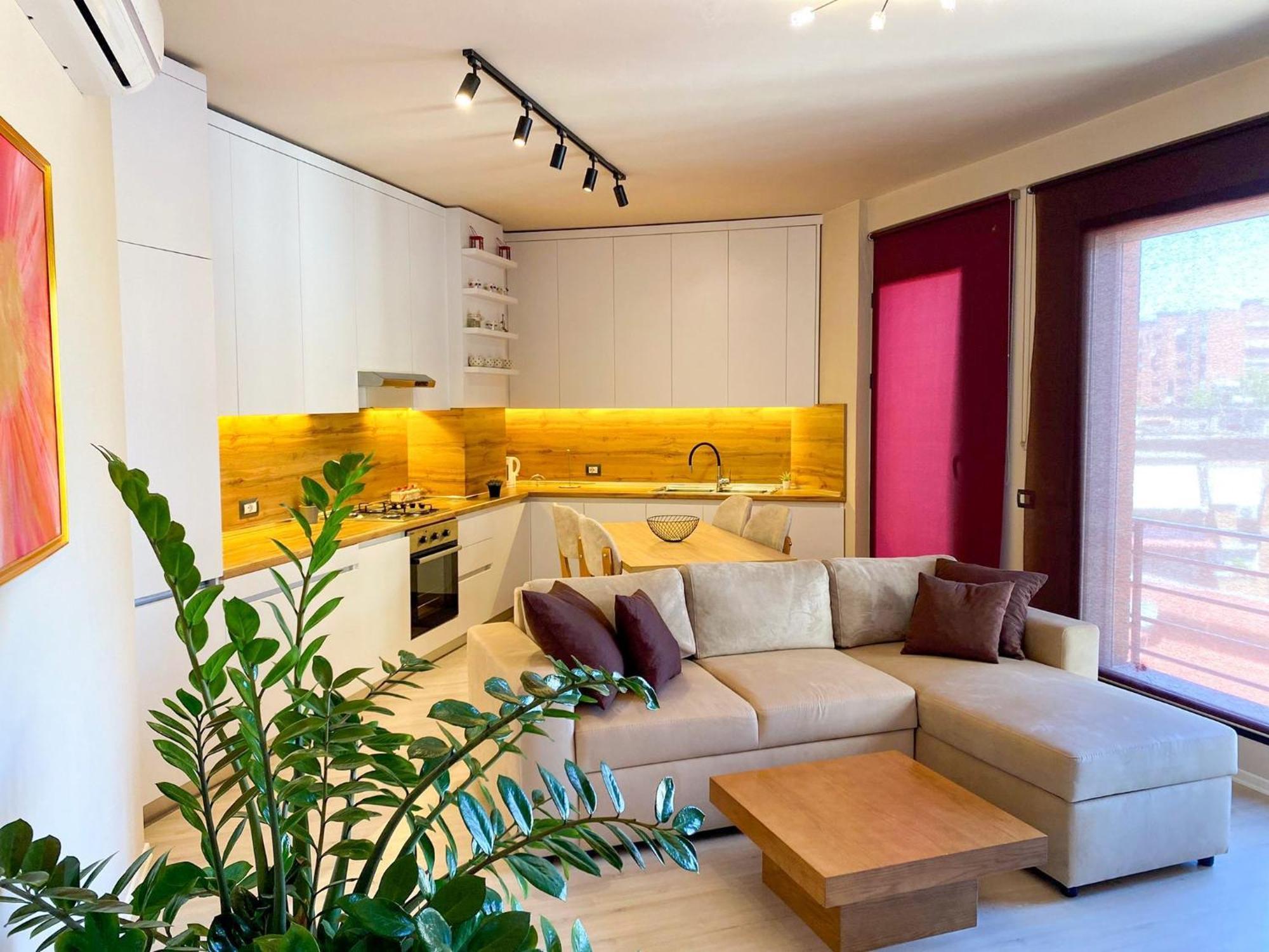 Nemis Apartments In The Centre Of Tirana Four Free Parking Eksteriør billede