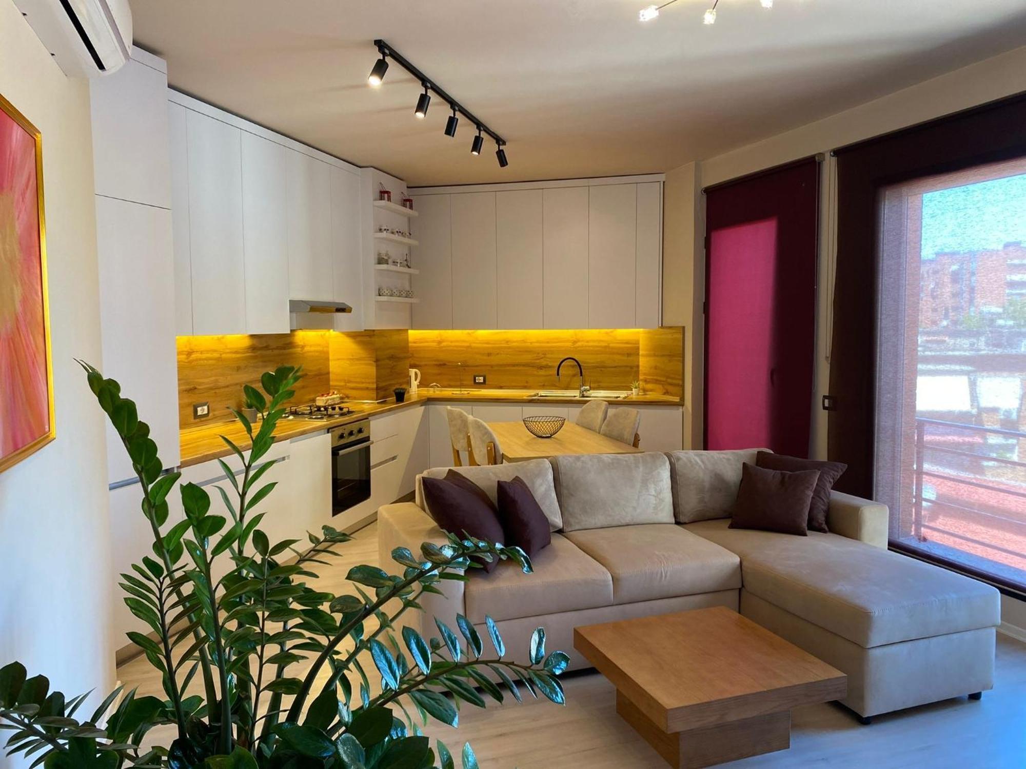 Nemis Apartments In The Centre Of Tirana Four Free Parking Eksteriør billede