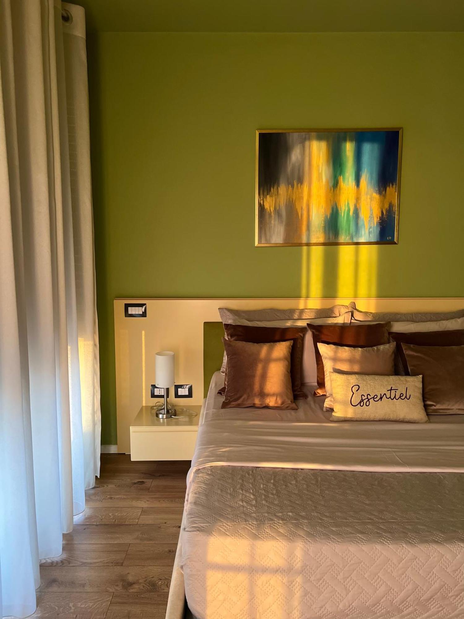 Nemis Apartments In The Centre Of Tirana Four Free Parking Eksteriør billede